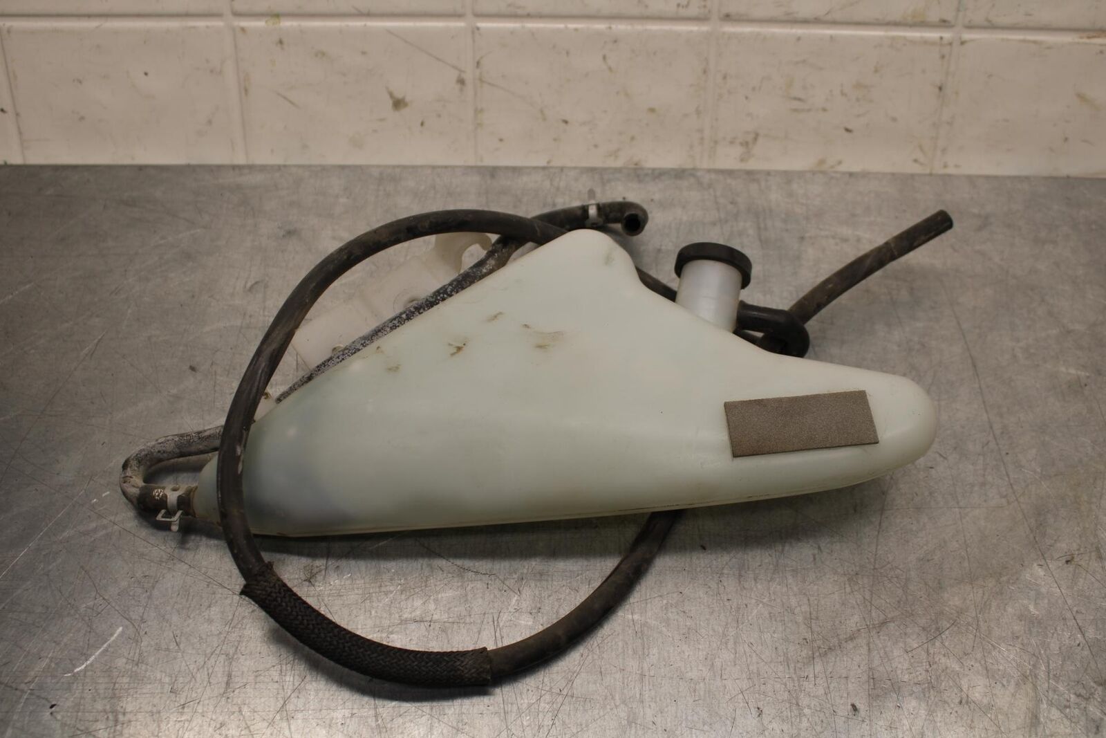 2015 Suzuki GSXR750 COOLANT WATER TANK RESERVOIR BOTTLE BB595