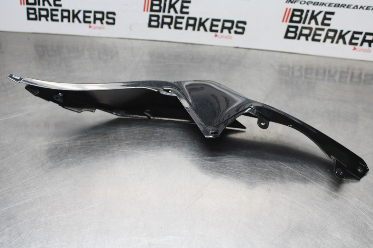 13-18 KAWASAKI NINJA ZX6R RIGHT REAR BACK TAIL FAIRING COWL SHROUD BB735