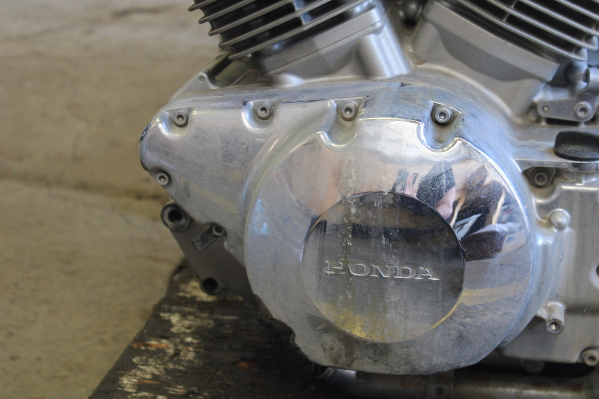 03-08 HONDA VTX1300C ENGINE MOTOR BB868