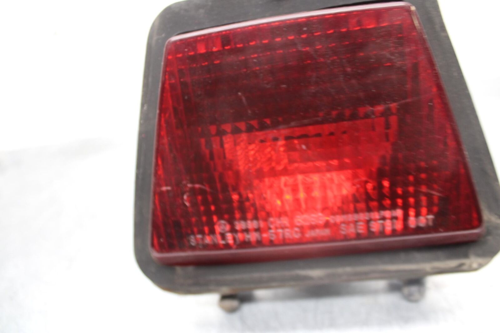 1984 Honda Interceptor 750 VF750F REAR TAIL TAILLIGHT BACK BRAKE LIGHT BB38