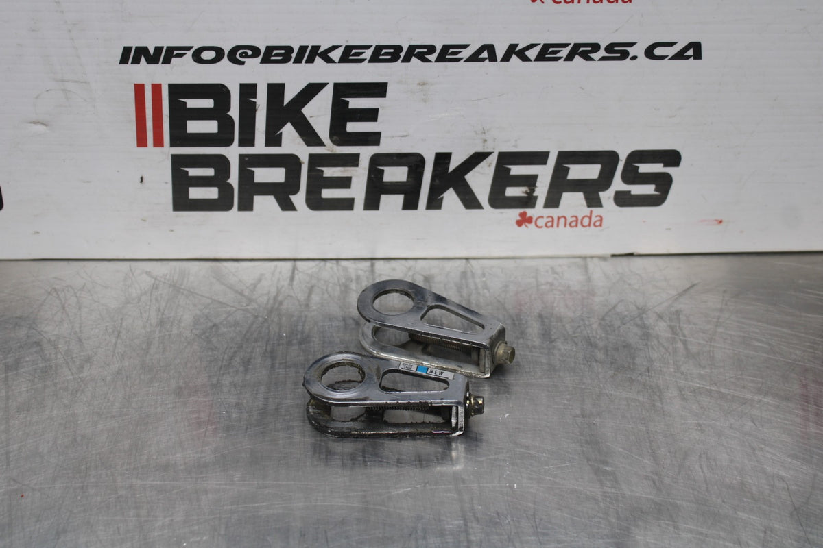 01-06 HONDA CBR600F4I SWINGARM CHAIN TENSIONER ADJUSTMENT BRACKETS  BB778