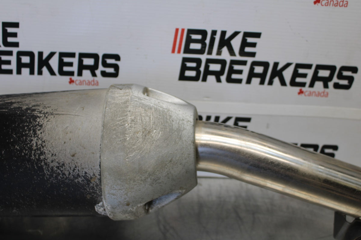 09 KAWASAKI CONCOURS 14 ZG1400B EXHAUST PIPE MUFFLER SLIP ON CAN BB875