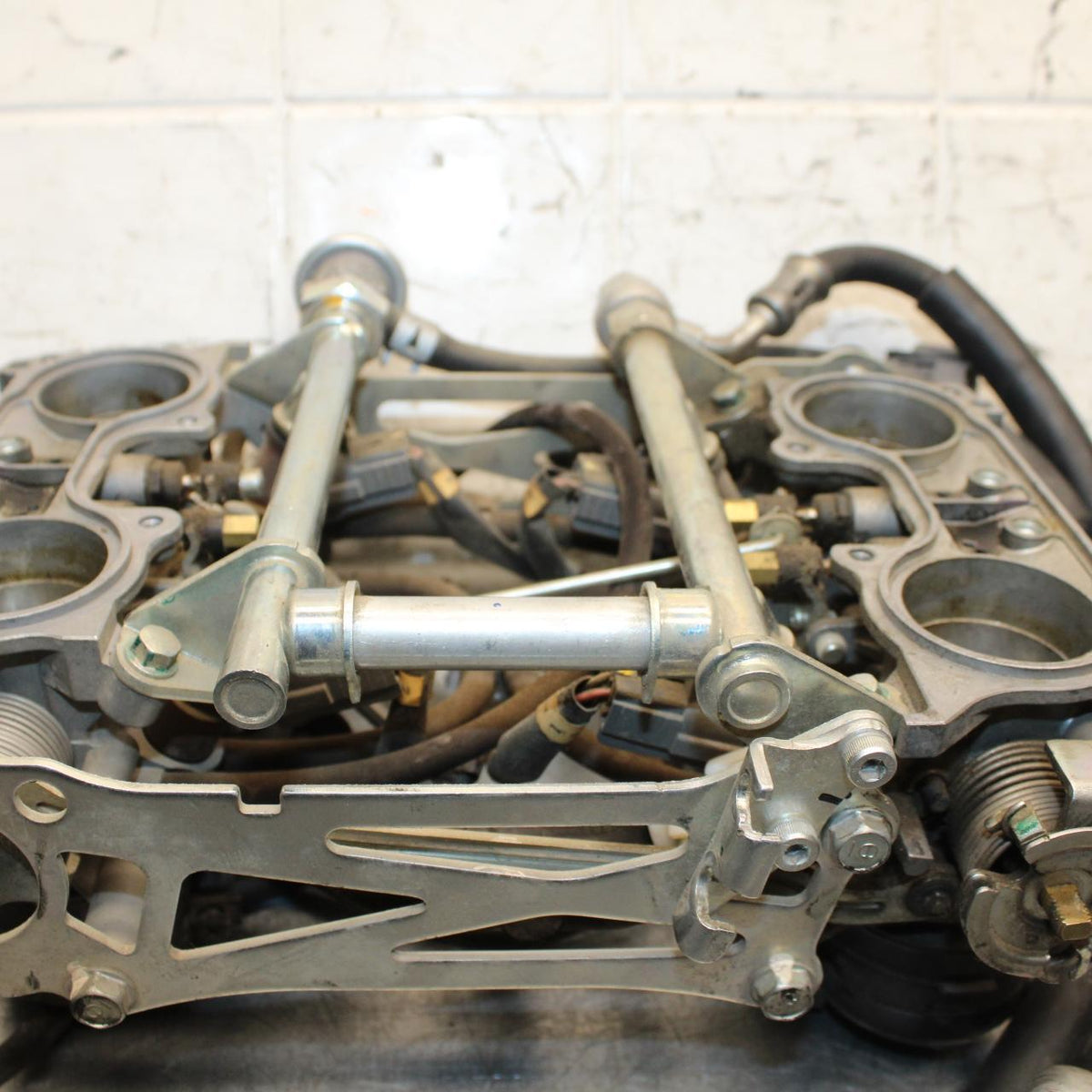 2008 Honda Interceptor 800 VFR800A ABS FUEL INJECTORS / THROTTLE BODIES BB566