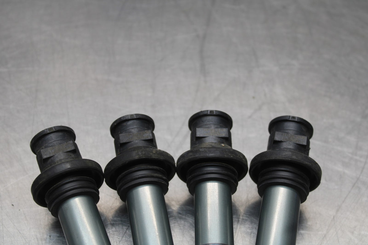 20-25 SUZUKI GSXR750 IGNITION COILS COIL SPARK PLUG CAPS BB810