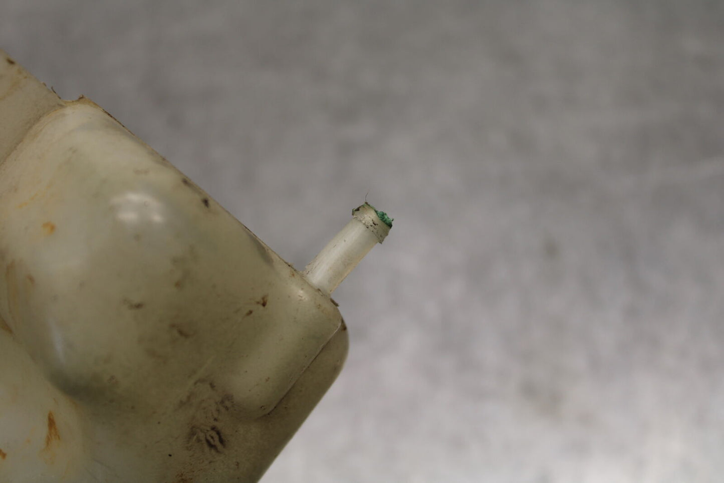 05-06 SUZUKI BOULEVARD M50 COOLANT WATER TANK RESERVOIR BOTTLE BB671