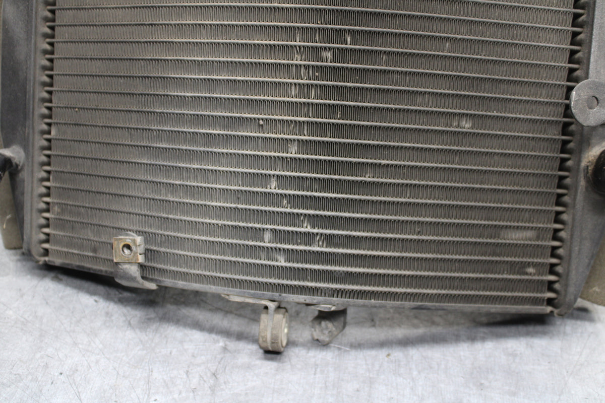 03-05 YAMAHA YZF R6  ENGINE RADIATOR MOTOR COOLER COOLING RADIATER BB751