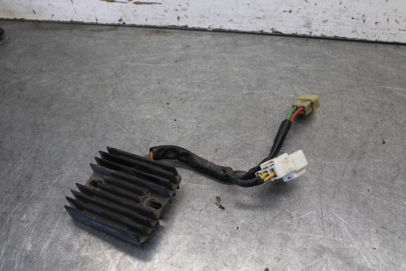 05-06 HONDA CBR600RR RECTIFIER VOLTAGE REGULATOR BB689