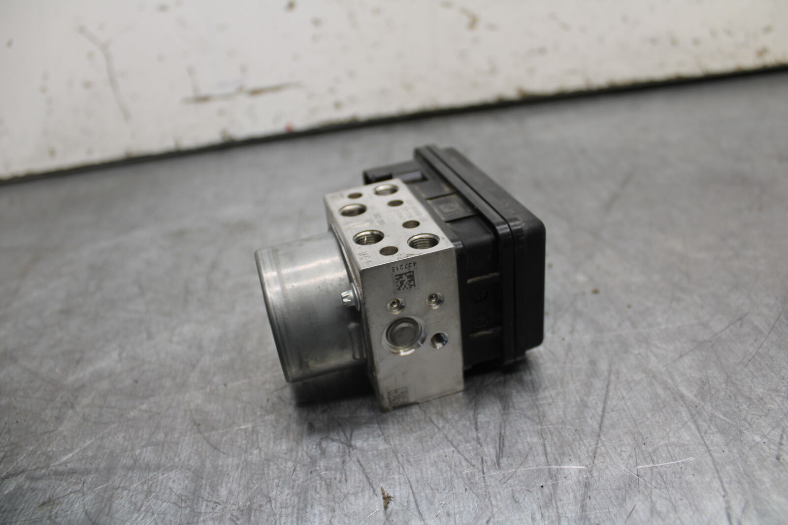 22-24 YAMAHA XSR900 ABS PUMP UNIT MODULE BB710