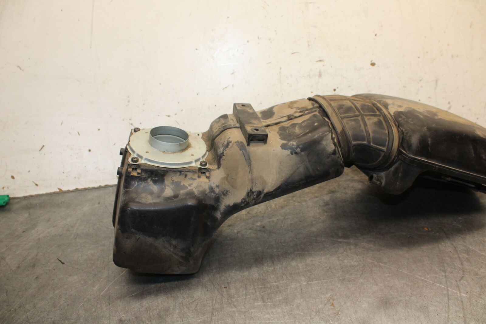 85-86 SUZUKI MADURA 1200 AIRBOX AIR INTAKE FILTER BOX  BB691