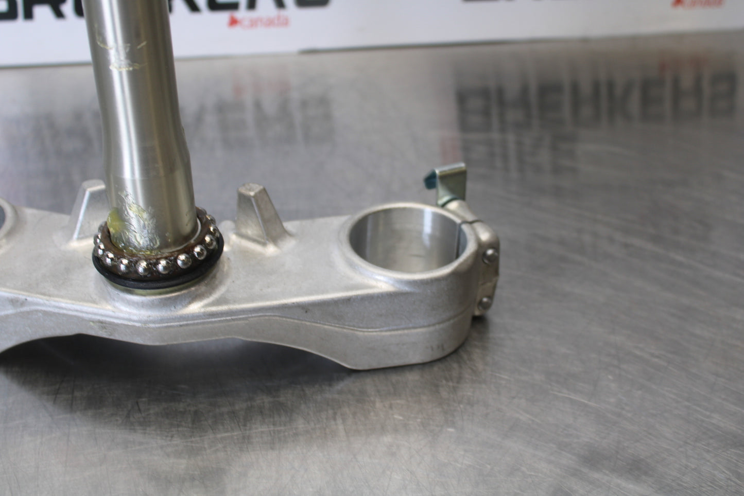 23-24 KAWASAKI NINJA ZX14R NEW!! FRONT FORKS CLAMP LOWER TRIPLE TREE STEM BB169