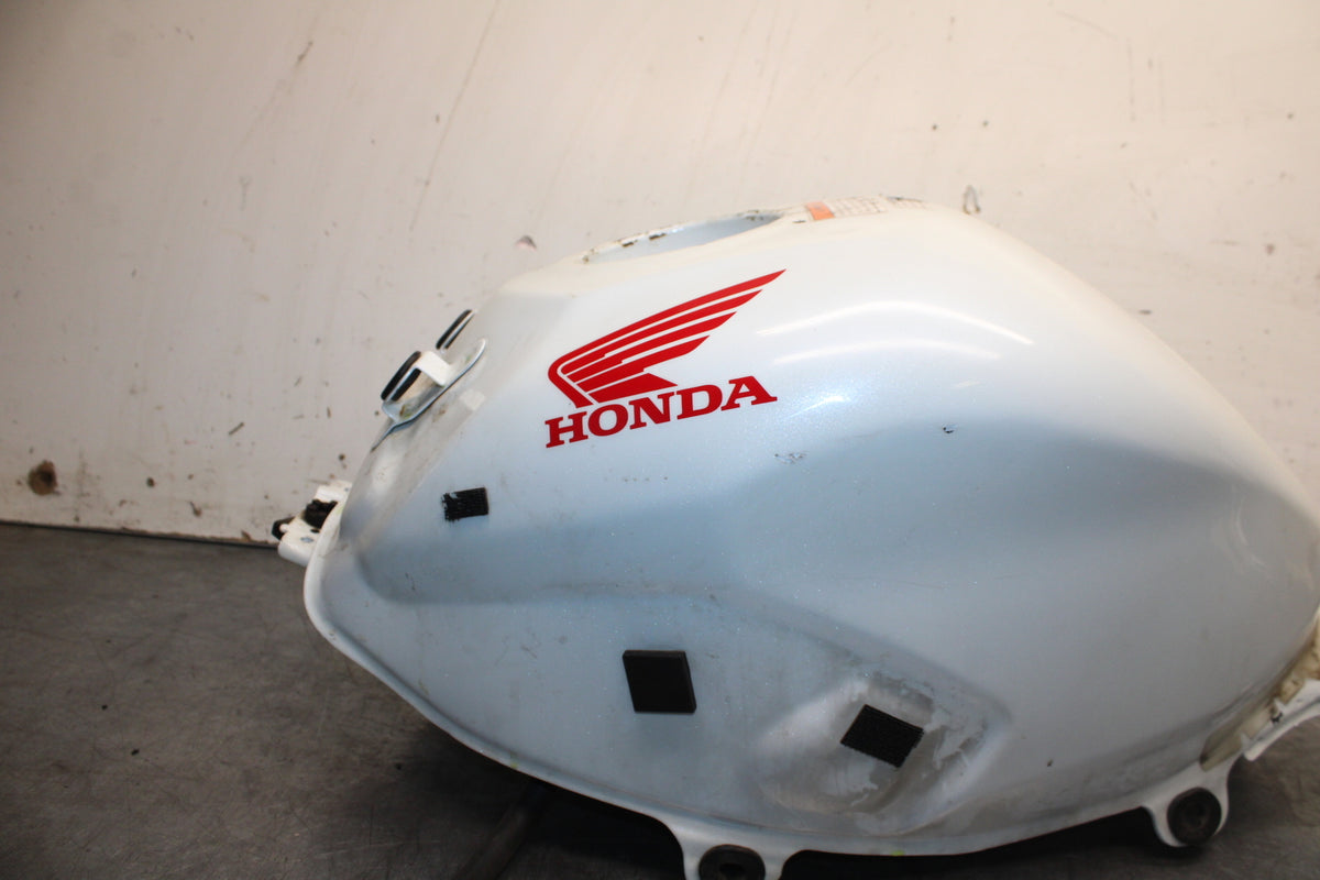 15-16 HONDA CB300F GAS TANK FUEL CELL PETROL RESERVOIR BB740