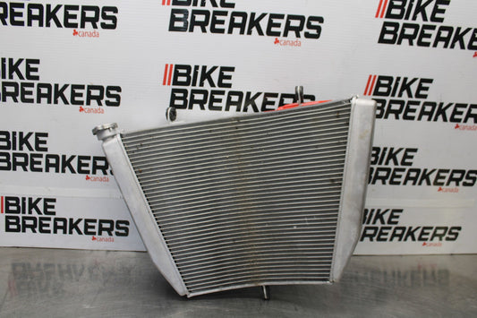 15-26 SUZUKI GSXR600 ENGINE RADIATOR MOTOR COOLER COOLING RADIATER BB888