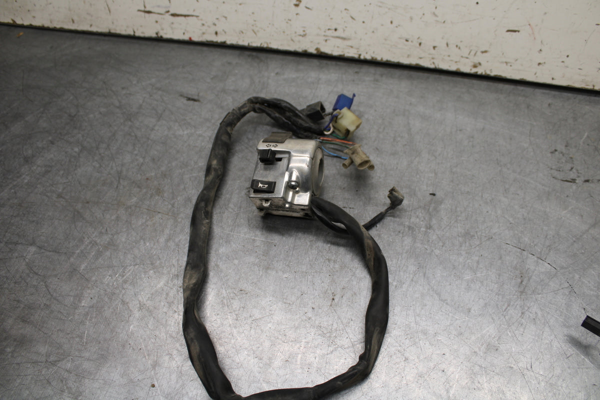 02-04 HONDA VTX1800S LEFT CLIP ON HANDLE HORN SIGNALS SWITCH SWITCHES BB712