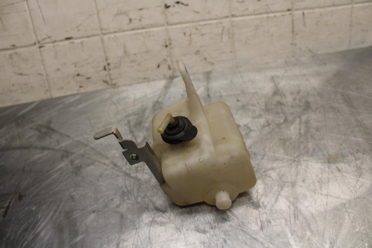 04-06 YAMAHA YZF R1 COOLANT WATER TANK RESERVOIR BOTTLE 5VY-21871-00-00 BB491