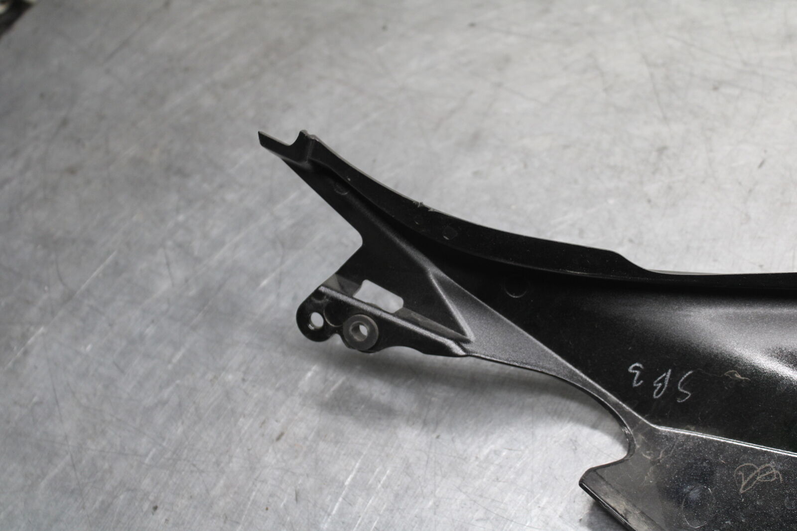 19-22 KAWASAKI Z400 RIGHT REAR BACK TAIL FAIRING COWL SHROUD BB738