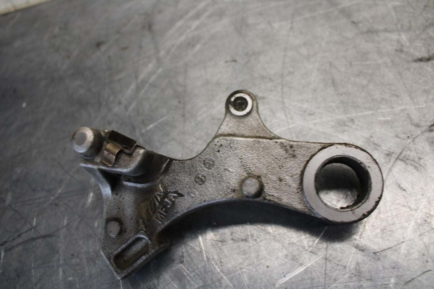 2011 Honda CBR600RR REAR BRAKE CALIPER HANGER BACK MOUNTING BRACKET BB520