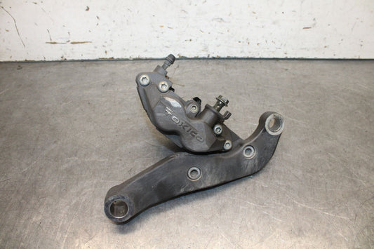 05-09 SUZUKI BOULEVARD C90 REAR BACK BRAKE CALIPER W MOUNT BRACKET BB692