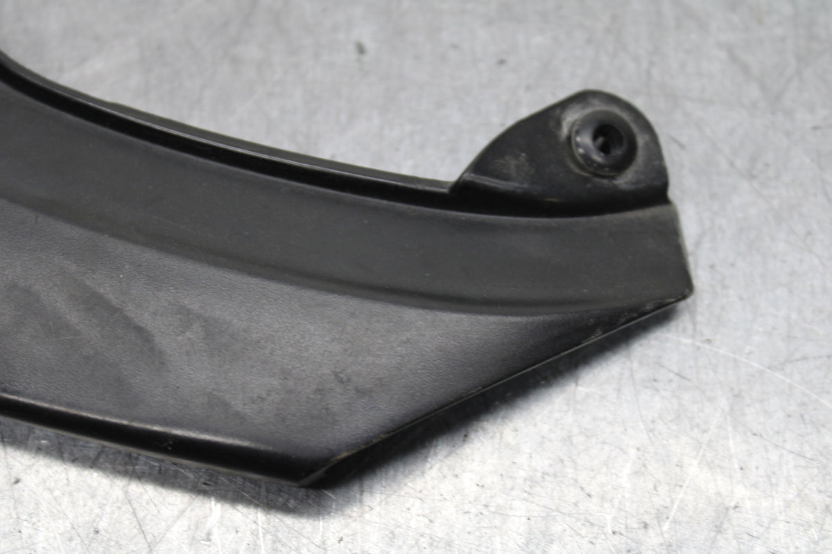 12-17 KAWASAKI ER-6N Z650 CENTER REAR BACK TAIL FAIRING COVER TRIM COWL BB709