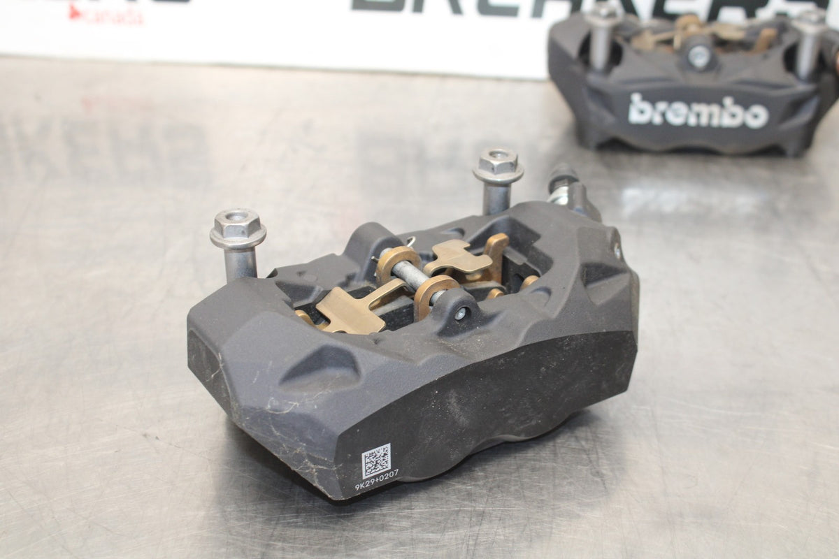 20-23 BMW F900R RIGHT LEFT FRONT BRAKE CALIPER SET PAIR CALIPERS BB923