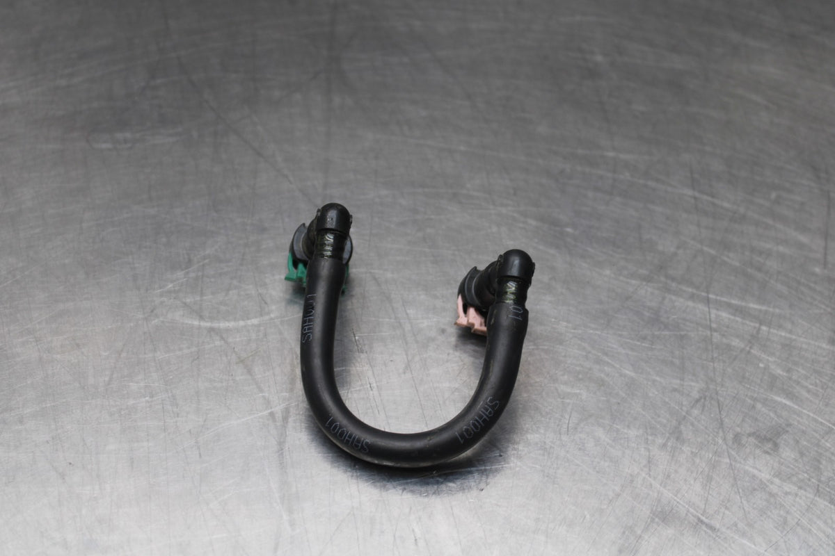 20-25 SUZUKI GSXR750 FUEL HOSE GAS LINE TUBE PIPE BB810