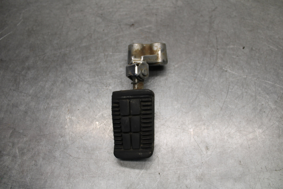 85-86 SUZUKI MADURA 1200 RIGHT FRONT FOOT REST PEG STEP  BB691