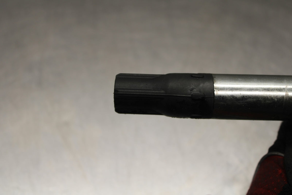 08 DUCATI 1199 PANIGALE IGNITION COIL SPARK PLUG CAP BB943
