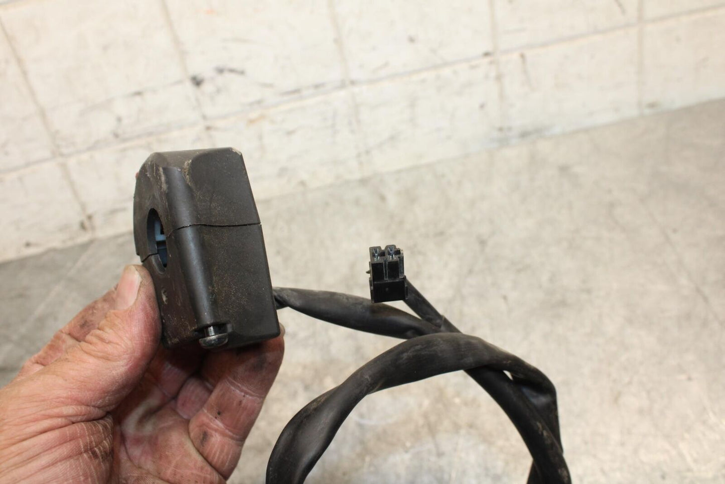 2009 Kawasaki Ninja ZX6R ZX600R RIGHT CLIP ON HANDLE KILL OFF START SWITCH BB538