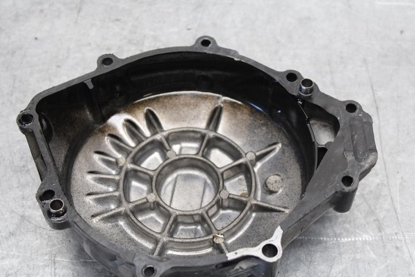 1998 Yamaha YZF R1 STATOR MAGNETO ALTERNATOR COVER 4XV-15411-00-00  BB53