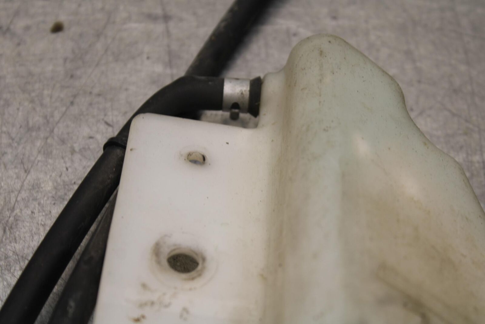 2011 Suzuki GSXR1000 COOLANT WATER TANK RESERVOIR BOTTLE 17910-47H00 BB96