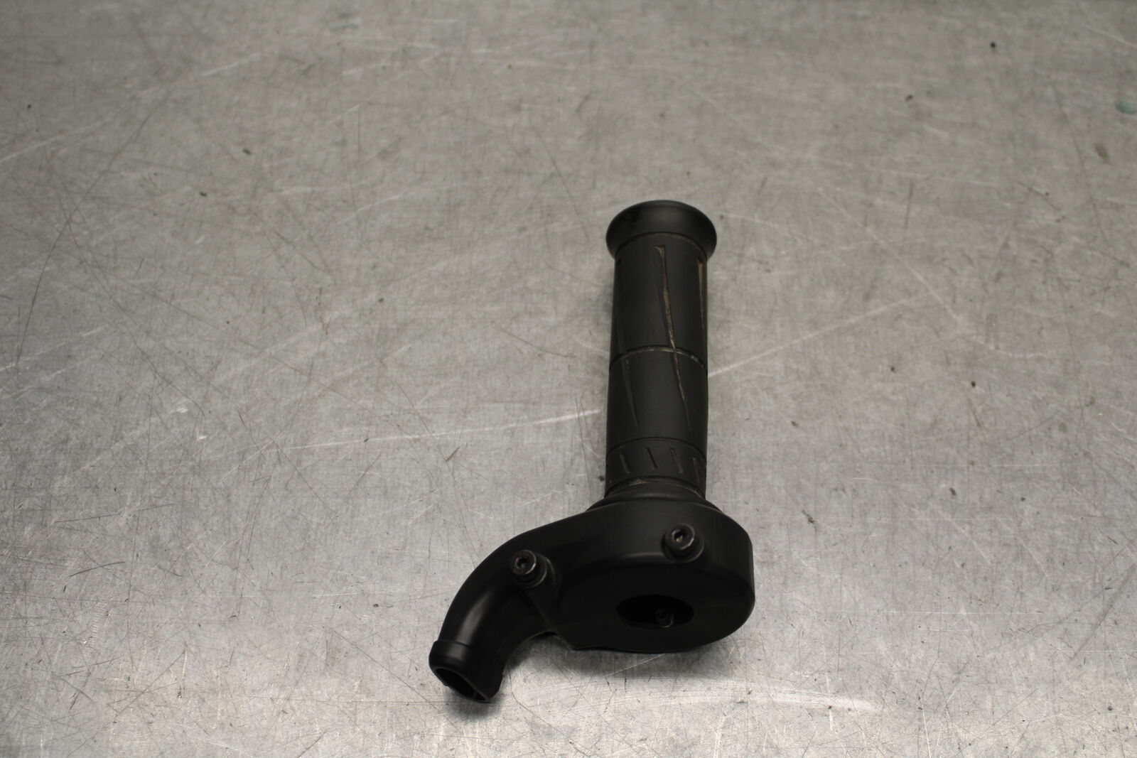 16 KAWASAKI NINJA ZX10R THROTTLE CABLE HOUSING AND TUBE BB650