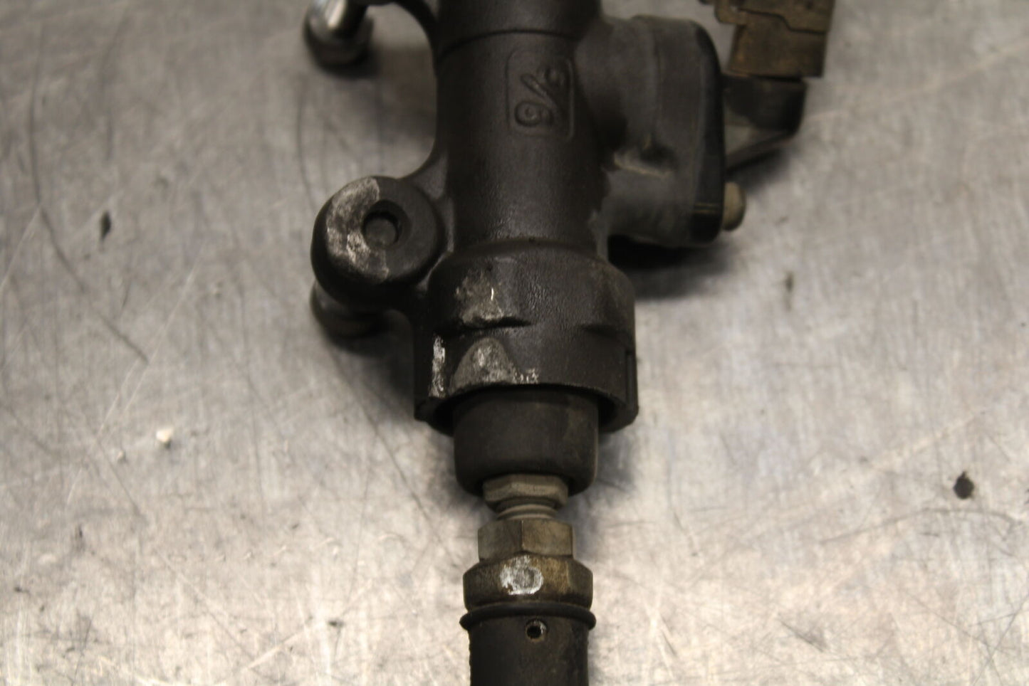 05-06 HONDA CBR600RR REAR BACK BRAKE MASTER CYLINDER W RESERVOIR BB739