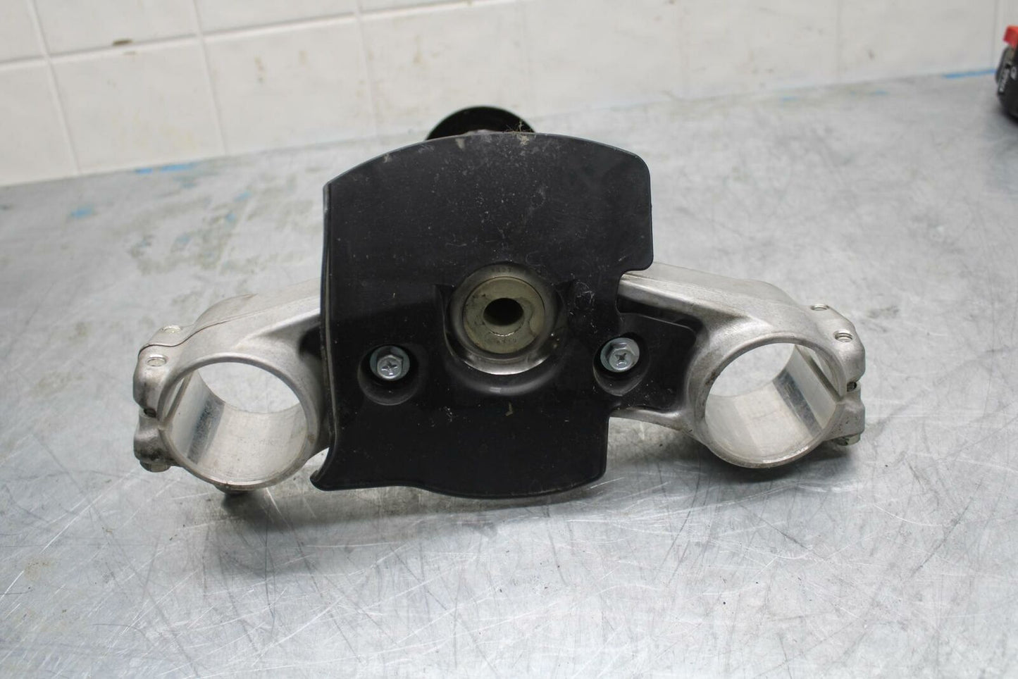 15-21 SUZUKI GSXR600 FRONT FORKS CLAMP LOWER TRIPLE TREE STEM BB418