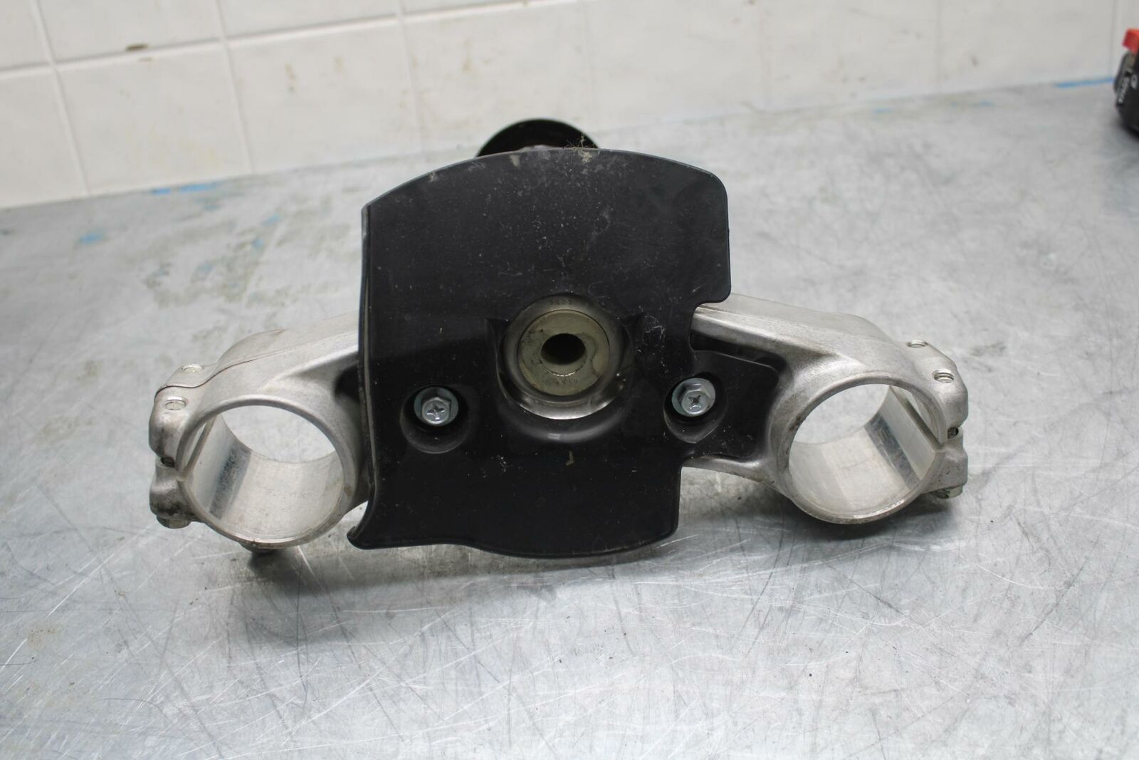 15-21 SUZUKI GSXR600 FRONT FORKS CLAMP LOWER TRIPLE TREE STEM BB418