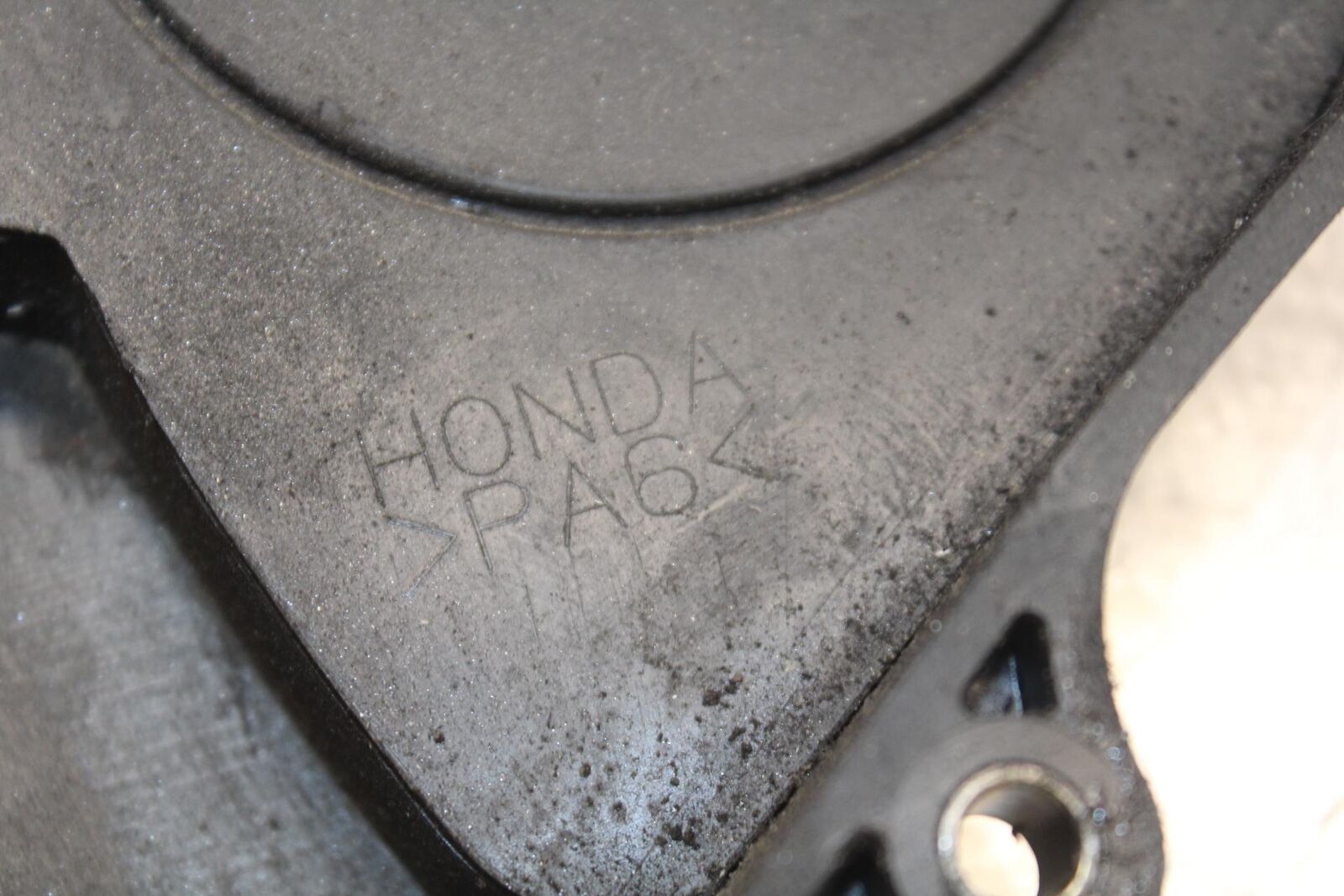 2004 Honda CBR600F4i ENGINE SPROCKET COVER BB606