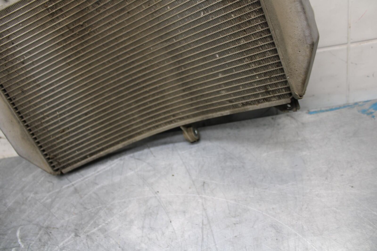 18 YAMAHA YZF R1  ENGINE RADIATOR MOTOR COOLER COOLING RADIATER BB473