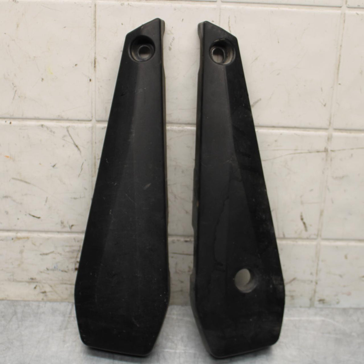 2012 Yamaha FZ8 RIGHT LEFT FRONT SIDE SEAT PANELS TRIMS COWLS FAIRINGS BB550