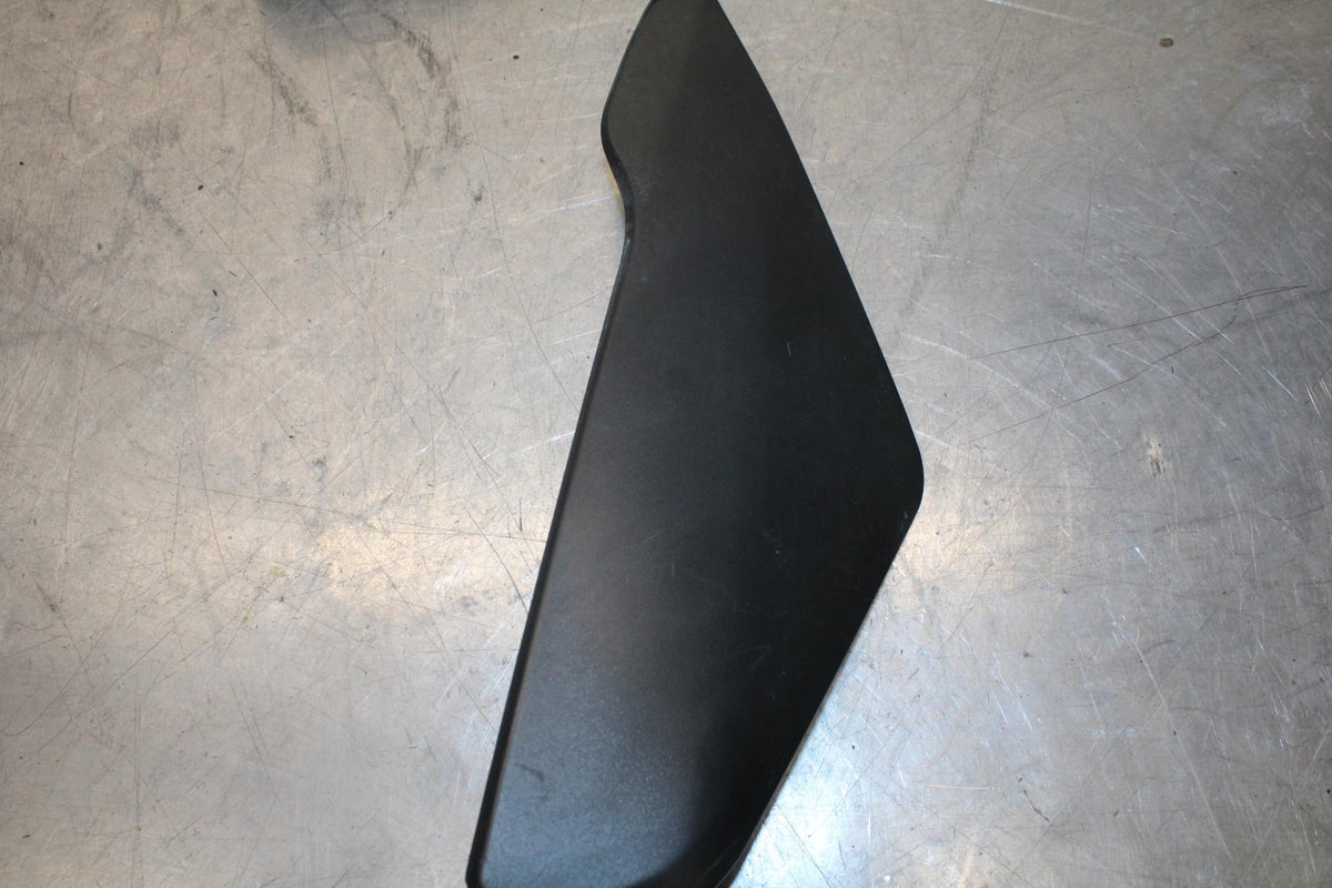 04-05 SUZUKI GSXR750 RIGHT LEFT FRONT SIDE SEAT PANELS TRIMS COWLS  BB81