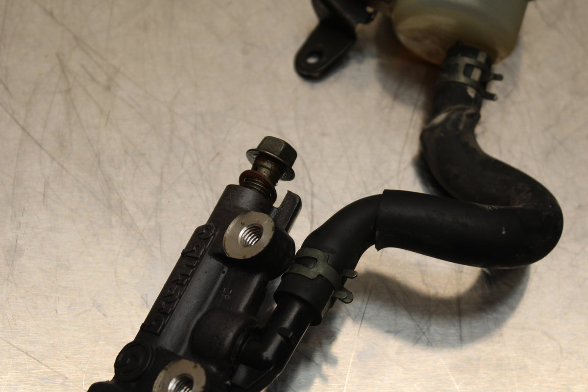 96 YAMAHA YZF750R REAR BACK BRAKE MASTER CYLINDER W RESERVOIR BB137