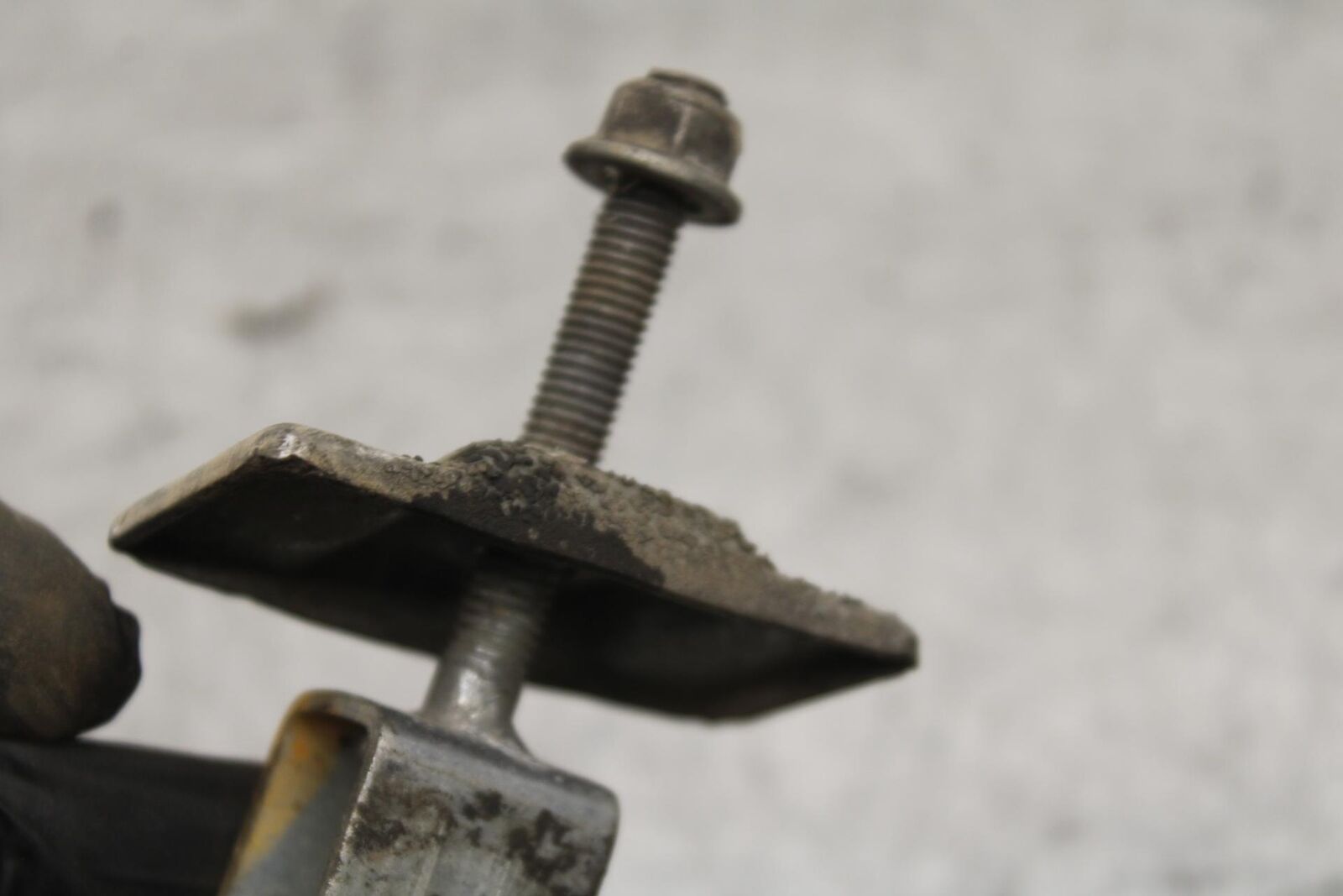 1988 Suzuki Katana 600 GSX600F SWINGARM CHAIN TENSIONER ADJUSTMENT  BB94