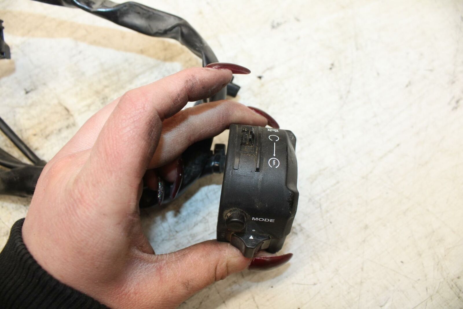 16-21 YAMAHA XSR900 RIGHT CLIP ON HANDLE KILL OFF START SWITCH SWITCHES BB362