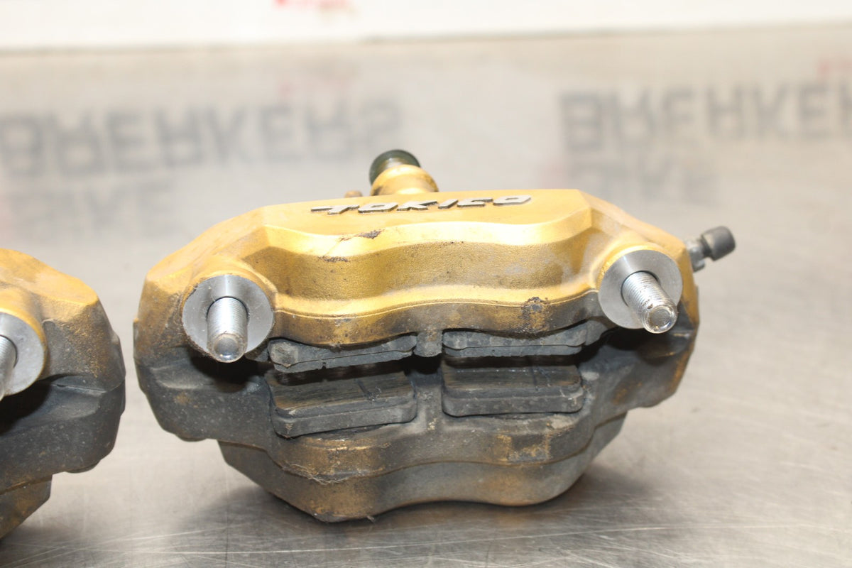 05-06 KAWASAKI NINJA ZX6R RIGHT LEFT FRONT BRAKE CALIPER SET PAIR CALIPERS BB877