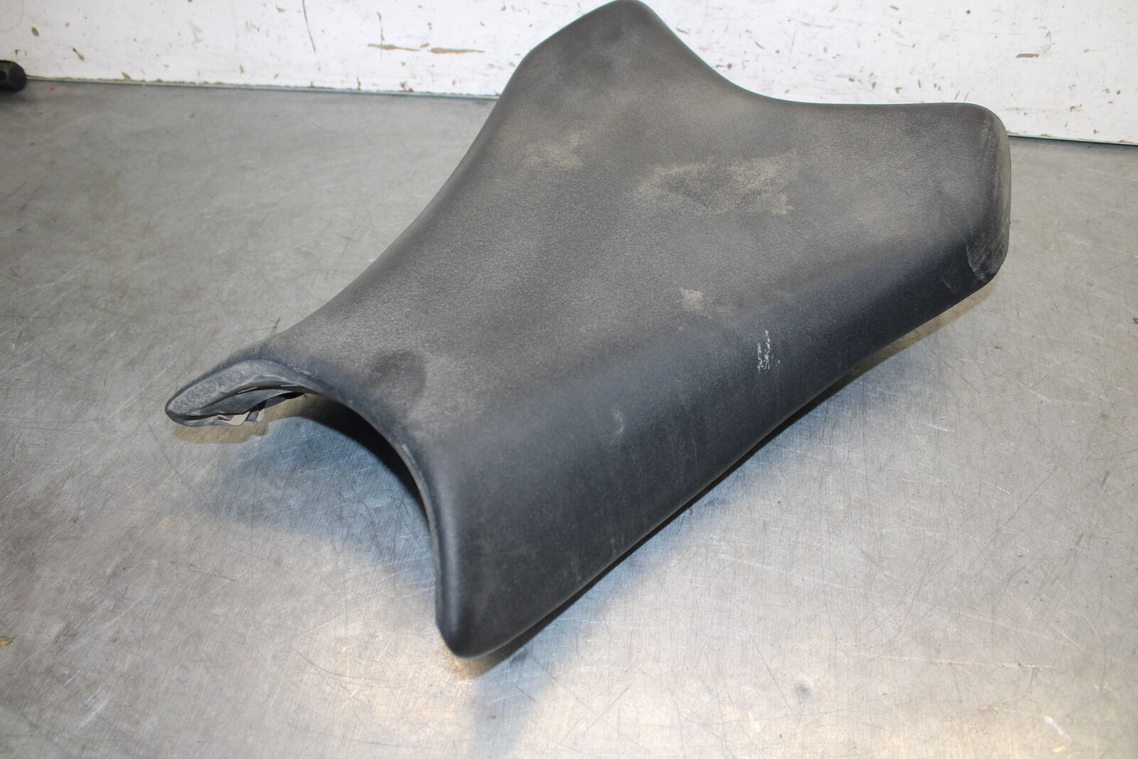 19-23 KAWASAKI NINJA ZX6R FRONT DRIVERS SEAT PAD SADDLE PILLION BB701