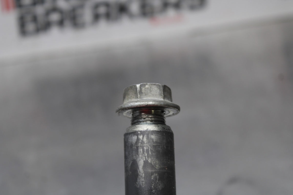 00 SUZUKI GSXR750 FRONT WHEEL RIM AXLE PIVOT BOLT BB820
