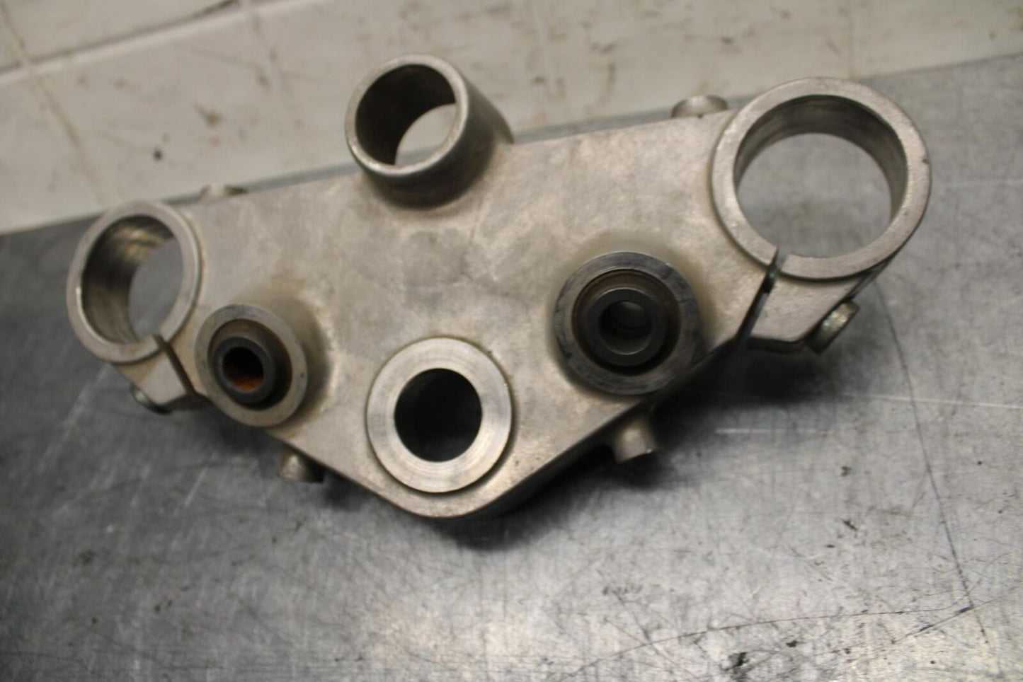 2001 Honda ST1100 FORKS UPPER TRIPLE TREE CLAMP BB77