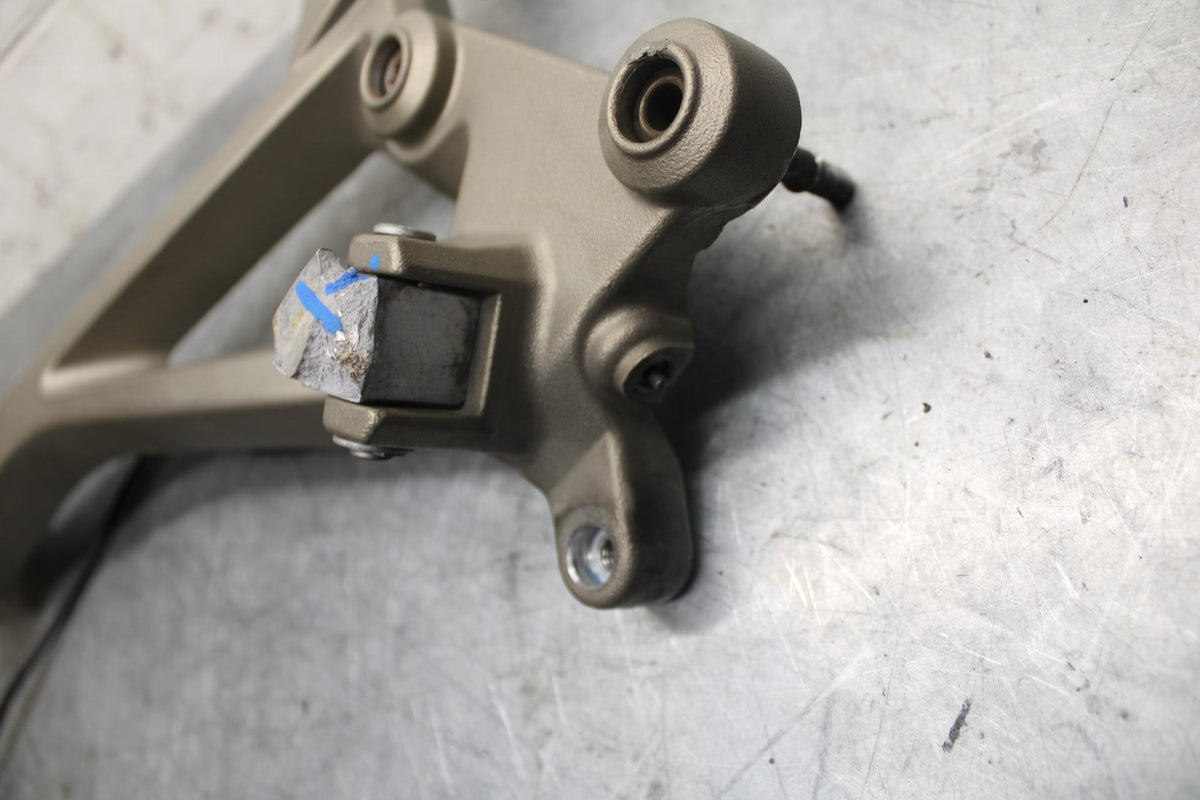 2009 Aprilia Shiver 750 SL750 RIGHT REARSET  DRIVER FOOT PEG BRACKET BB506