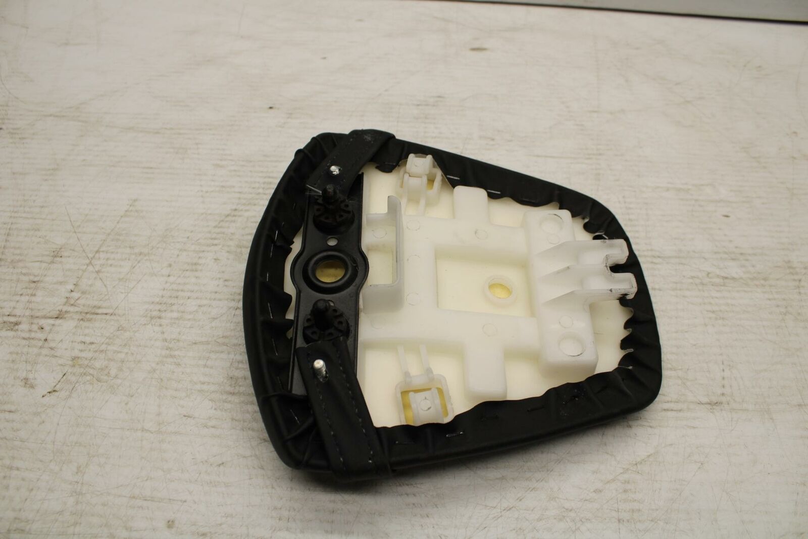 11-17 SUZUKI GSXR750 REAR BACK PASSENGER TANDEM SEAT PAD SADDLE PILLION BB306