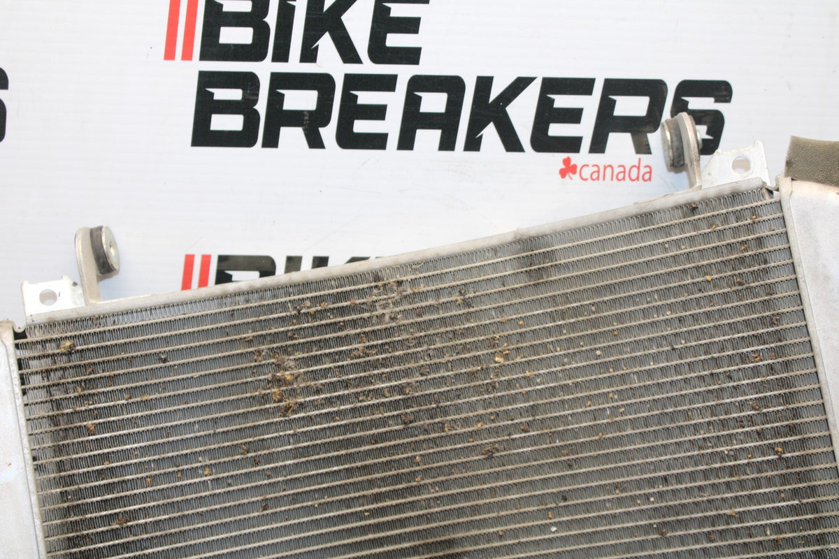 13 YAMAHA YZF R1 ENGINE RADIATOR MOTOR COOLER COOLING RADIATER BB781