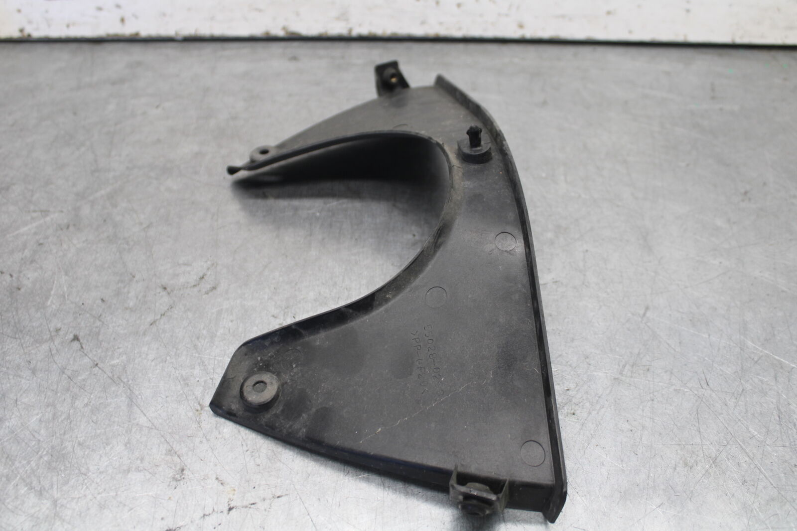 09-12 KAWASAKI NINJA ZX6R FRONT LOWER INNER EXHAUST V FAIRING COWL GUARD BB698