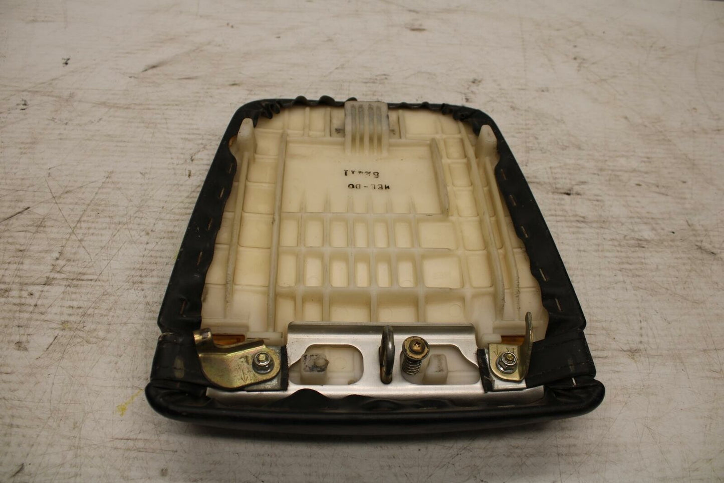 05-06 HONDA CBR600RR REAR BACK PASSENGER TANDEM SEAT PAD SADDLE PILLION BB307
