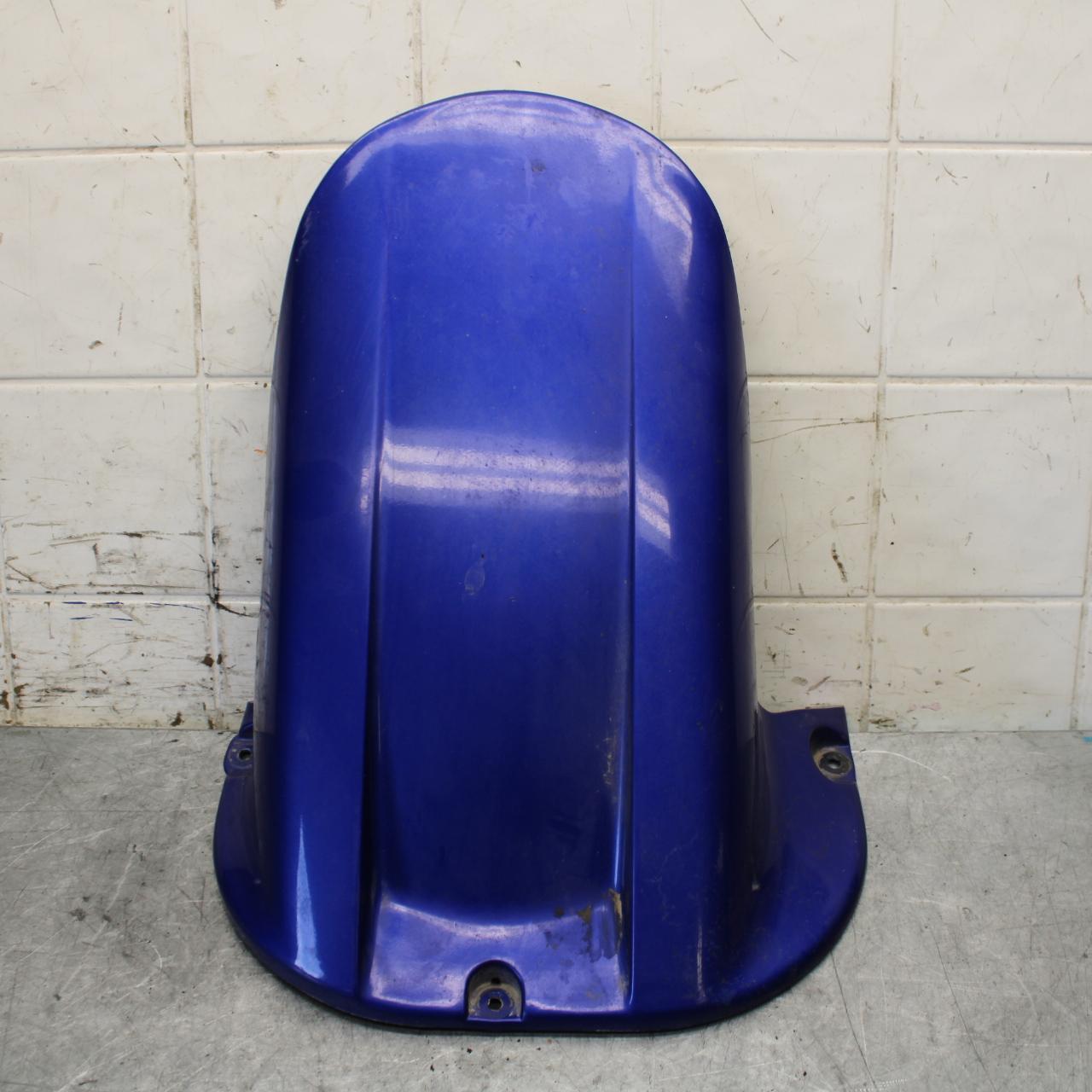 1998 Yamaha YZF R1 REAR BACK WHEEL TIRE HUGGER FENDER 99999-03155-00 BB53